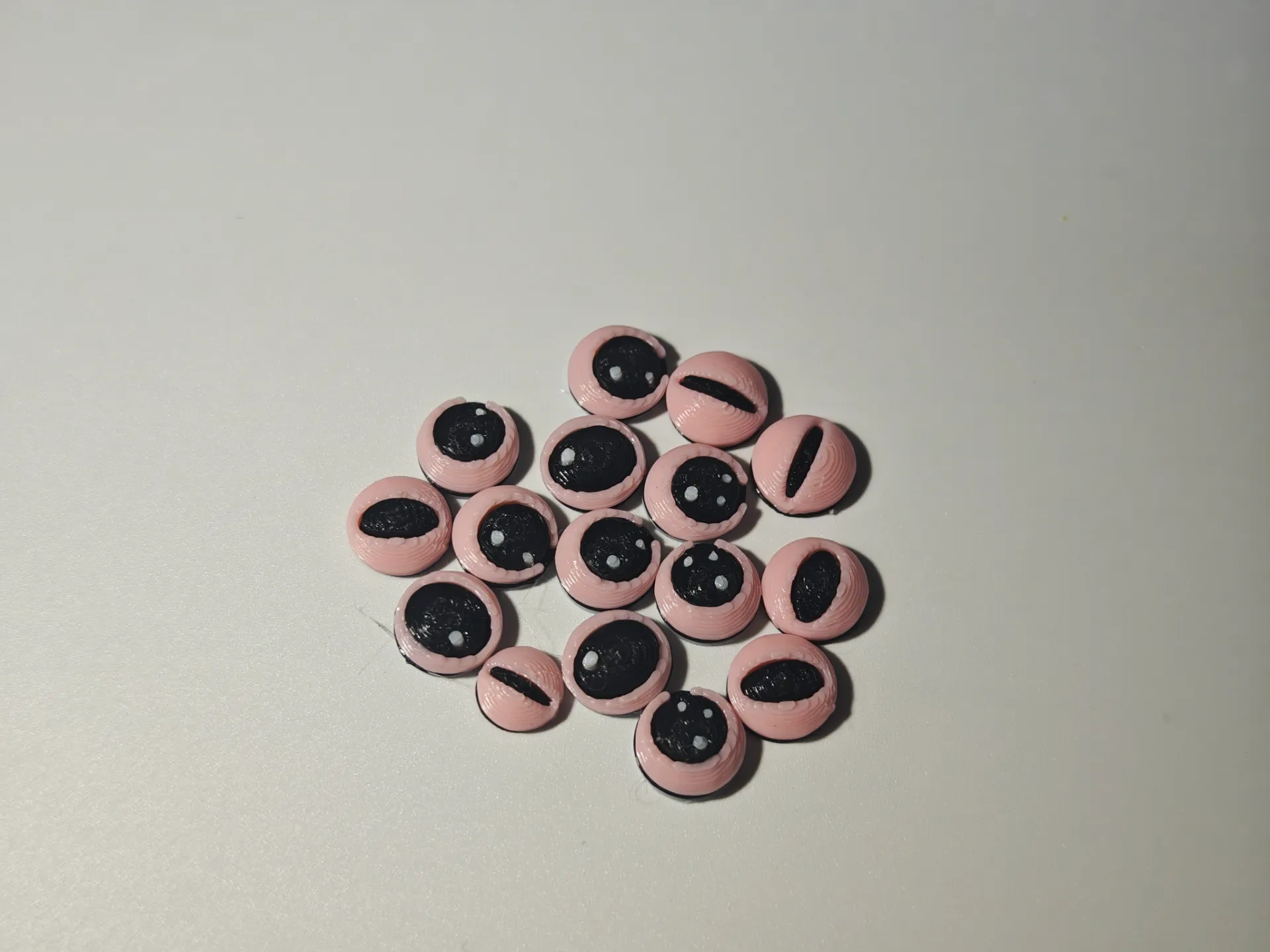 Miniatura 2 do modelo 3D 仿真眼贴片-AMS多色打印