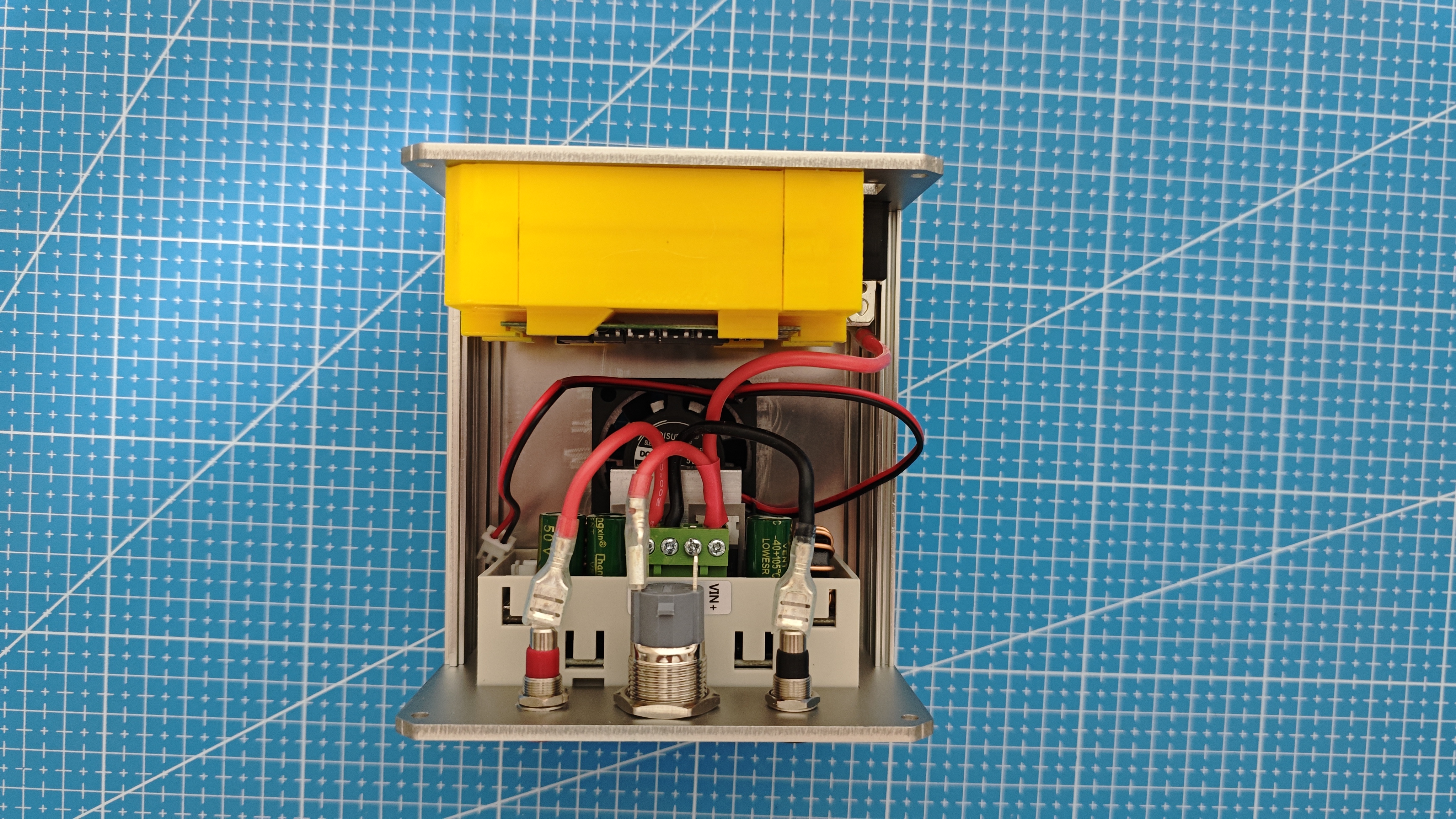Miniatura 2 do modelo 3D 便携式可调电源