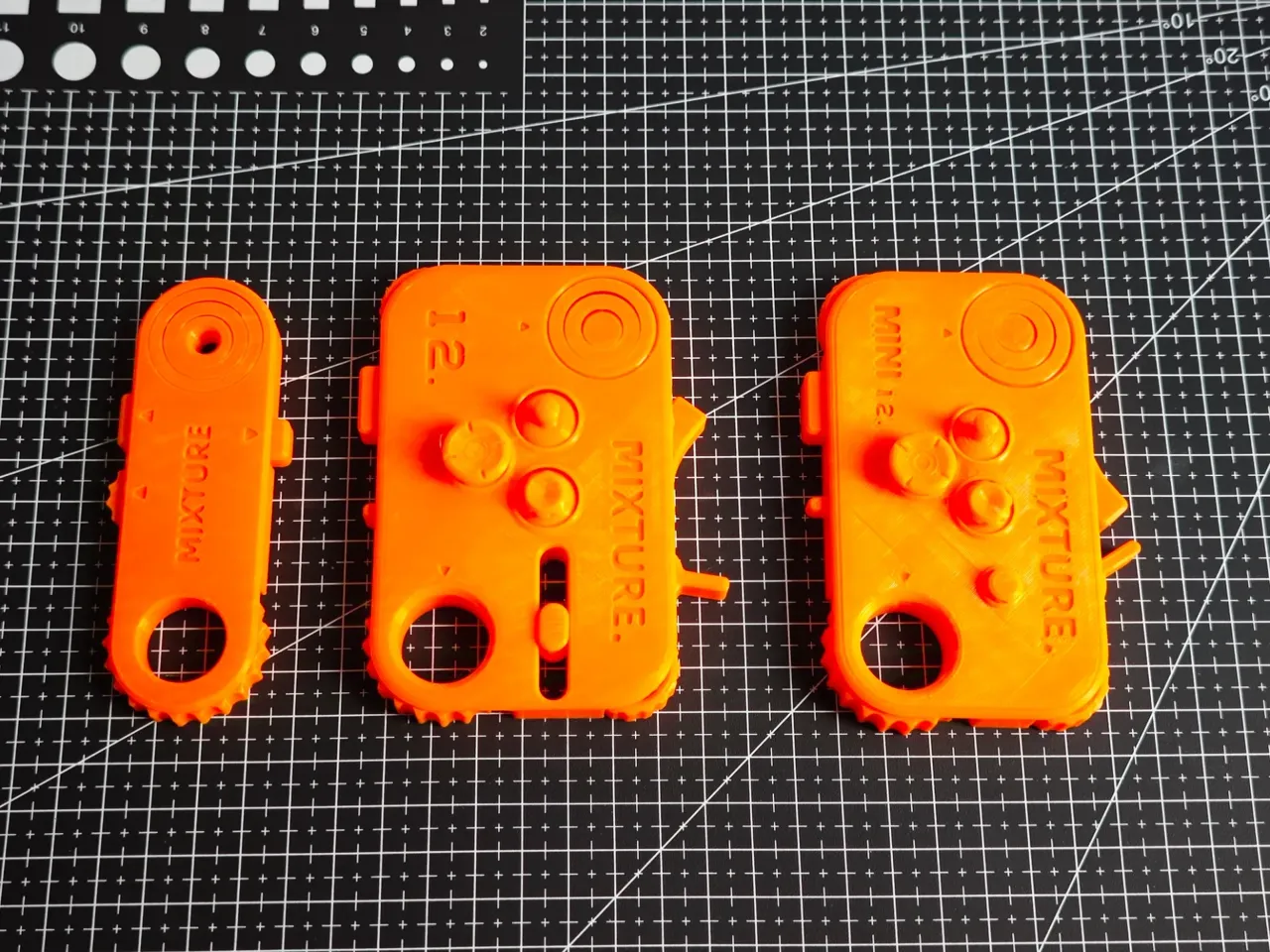 2.0版 十二合一解压玩具 TWELVE IN ONE stress relieving EDC view 3