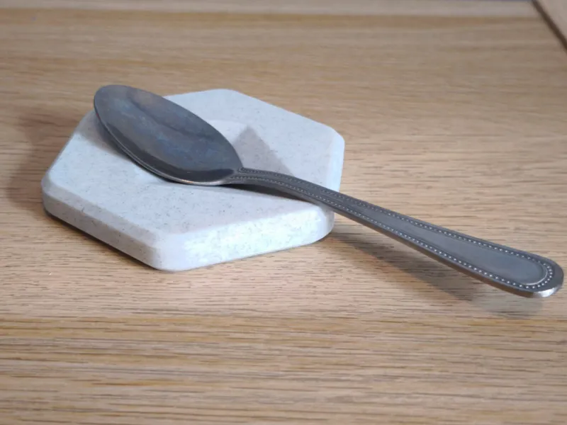 Minimalist Low-Poly Teaspoon Holder