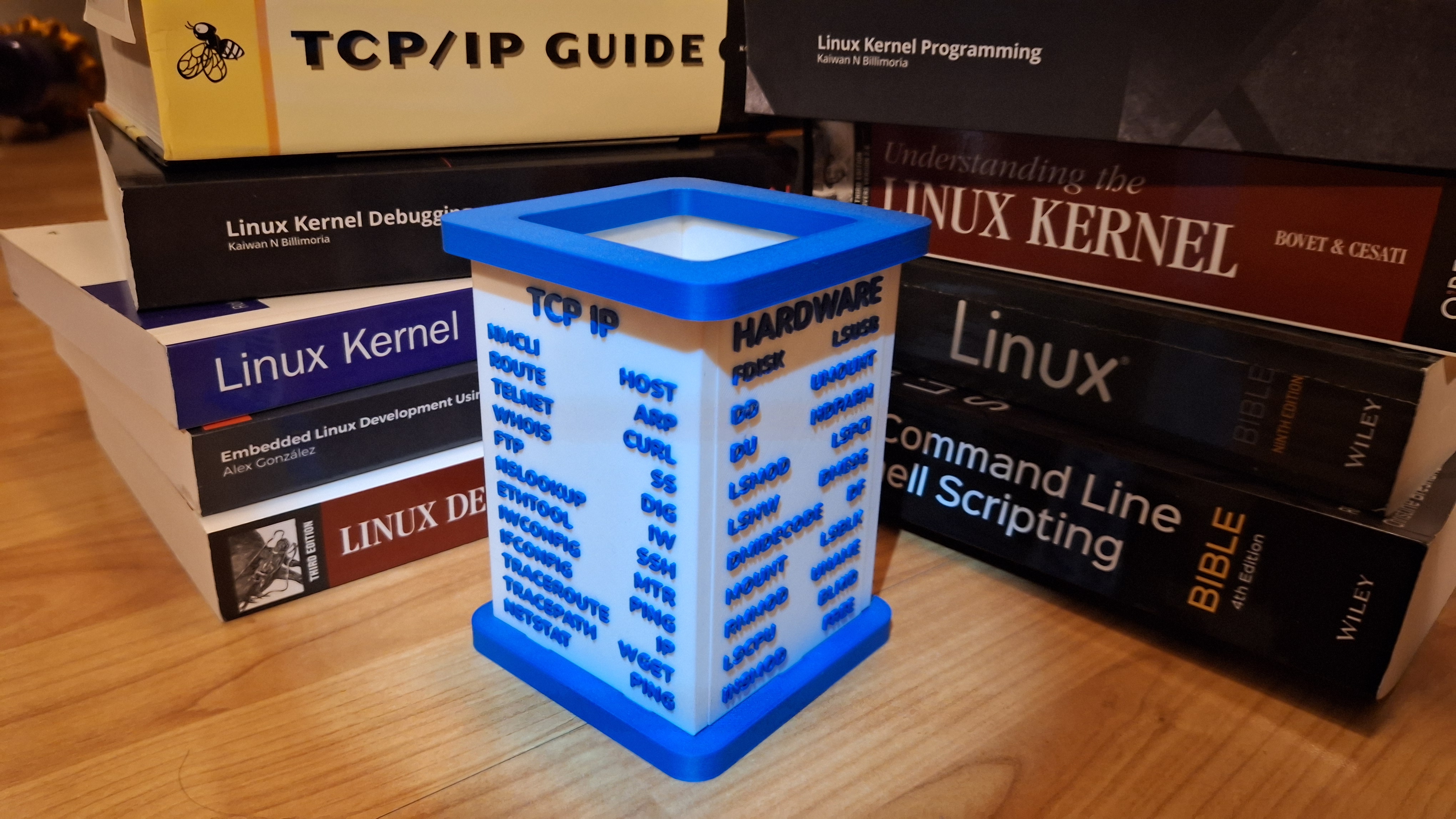 Miniatura 1 do modelo 3D Kali Linux Pencil Holder