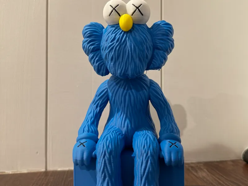KAWS BFF Sitting - AMS