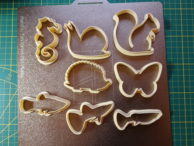 Cookie cutter animals