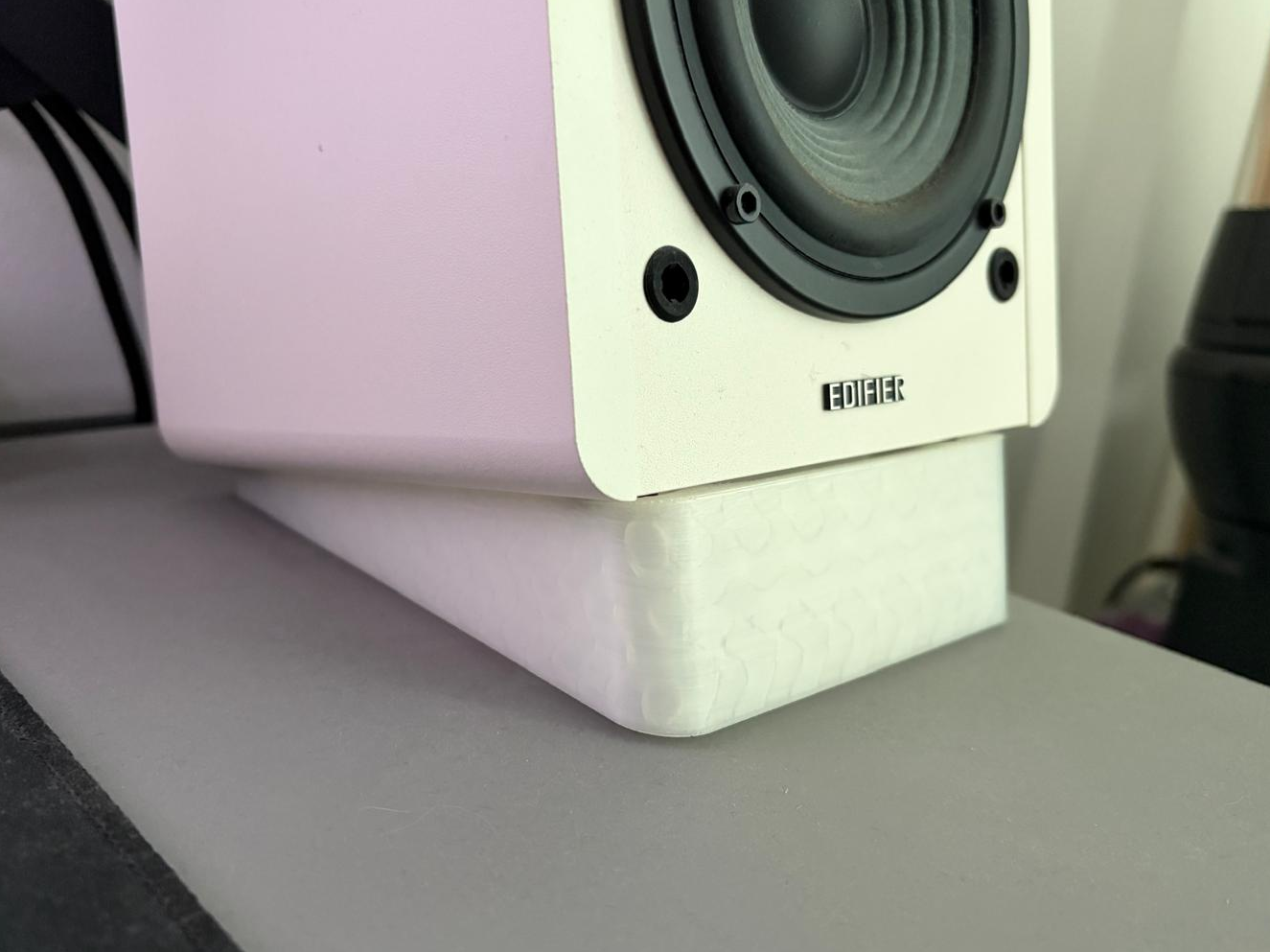 Edifier R1280Tw - Stand