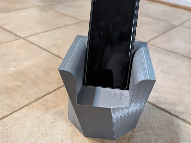 Phone Throne - Phone Stand