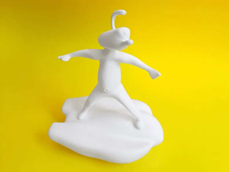 statuette of an alien friend