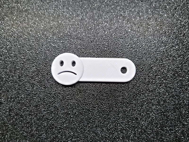 Portachiavi triste