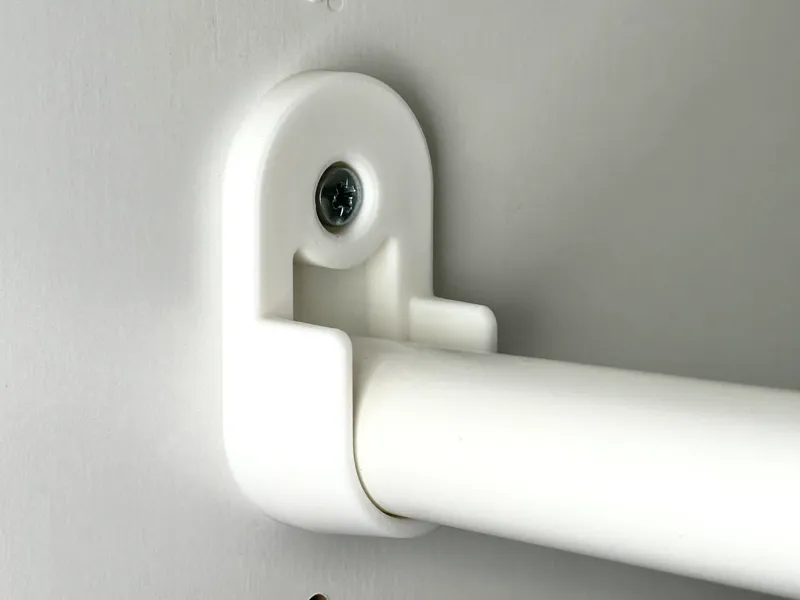 Closet Rod Holder
