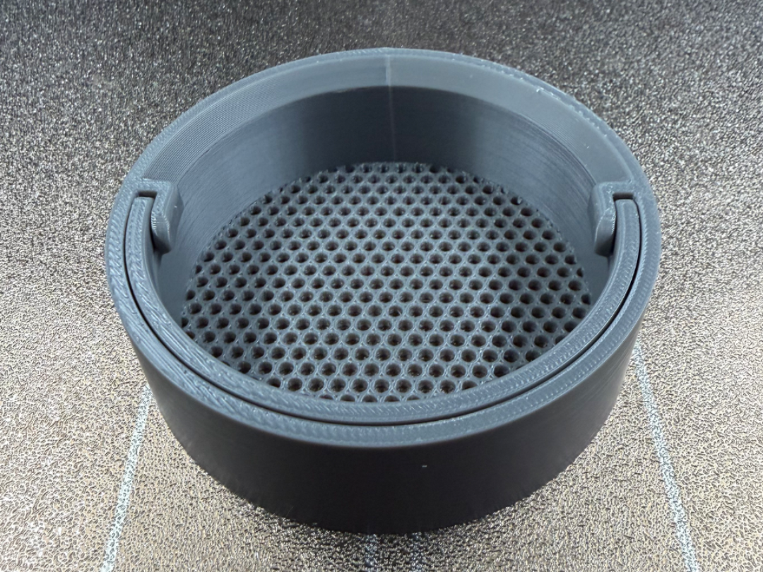 Sink Strainer with print in place handle
