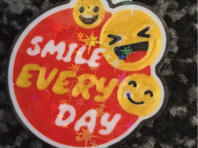 SMILE EVERY DAY KEYCHAIN