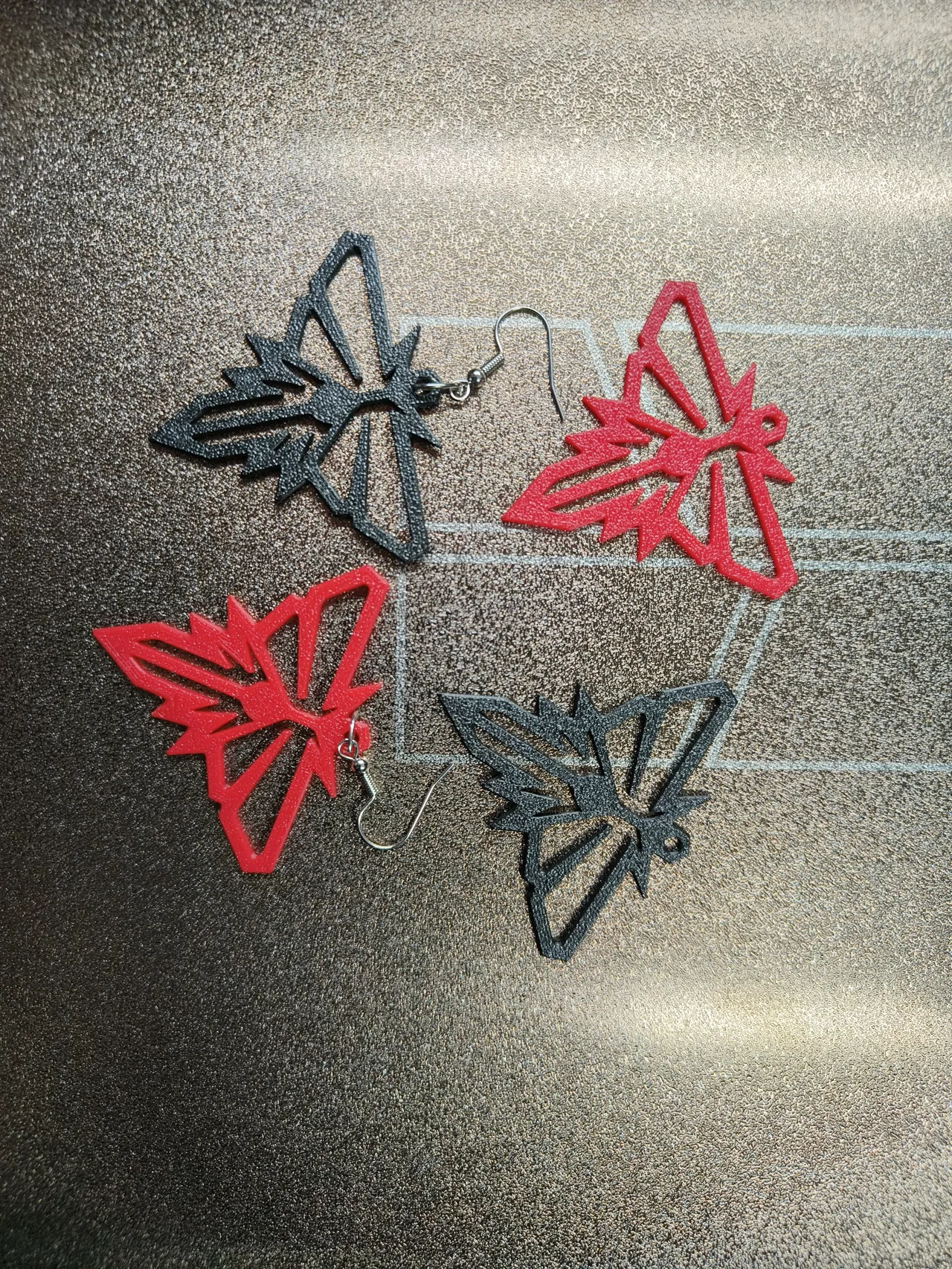 the last of us earrings view 2