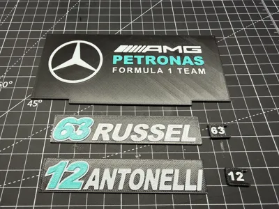 Mercedes AMG F1 garage - 1:43 add on