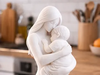 Scultura Abbraccio Mamma e Figlio