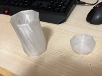 0.2mm layer, 2 walls, 7% infill gyroid