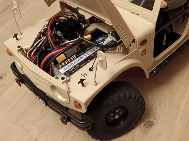 FMS SUZUKI JIMNY LJ10 BLOCCO ASTA COFANO MOTORE RC
