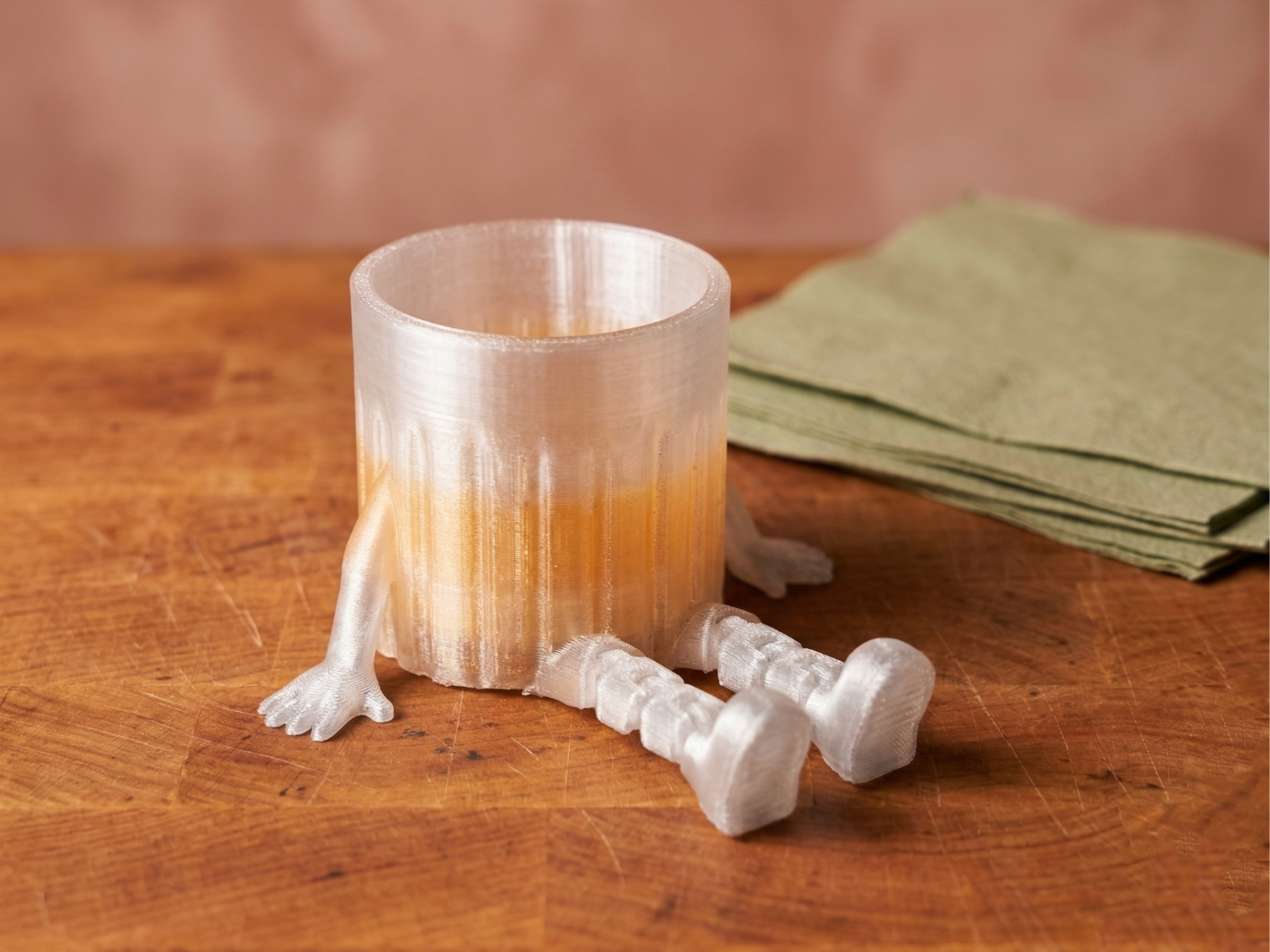 Articulated Flexi Whiskey Glass Buddy