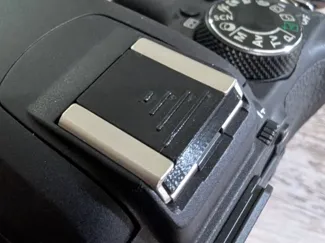 Canon EOS Hot Shoe Cover (flash working)