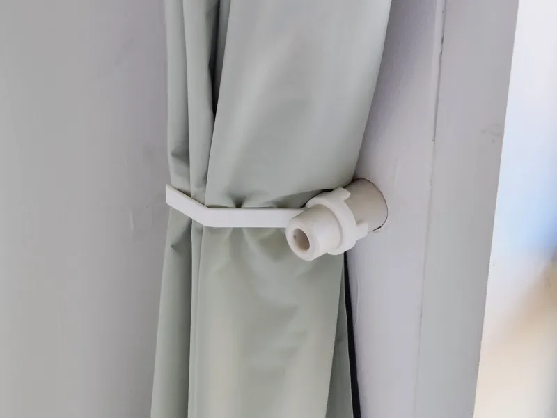 Curtain Holder