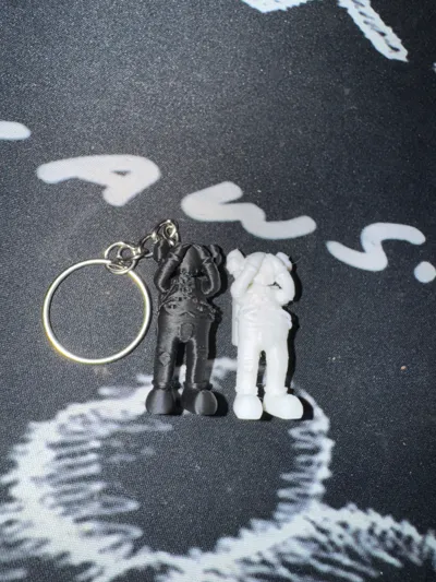 Kaws Astro keychain 4cm by Blessed Ape - MakerWorld