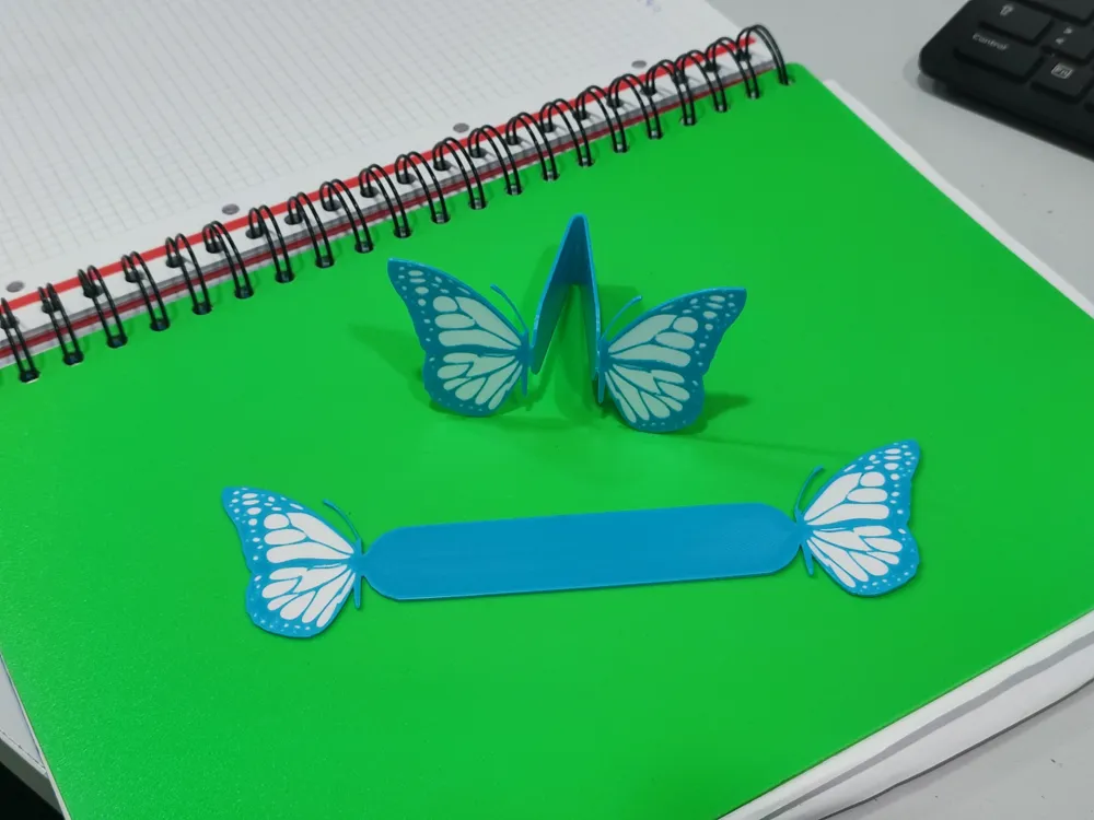 Accesorio de lectura: Marcapáginas Mariposa 3D. Referencia del modelo original.