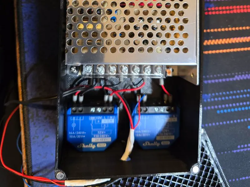 Dual-Shelly S-120 Power Hub