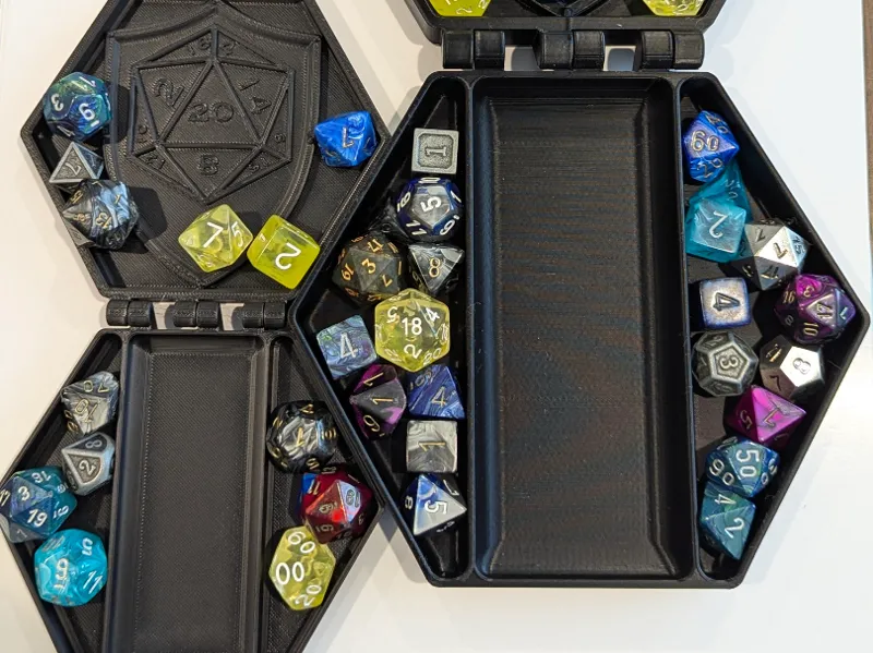 Shield Dice Tray