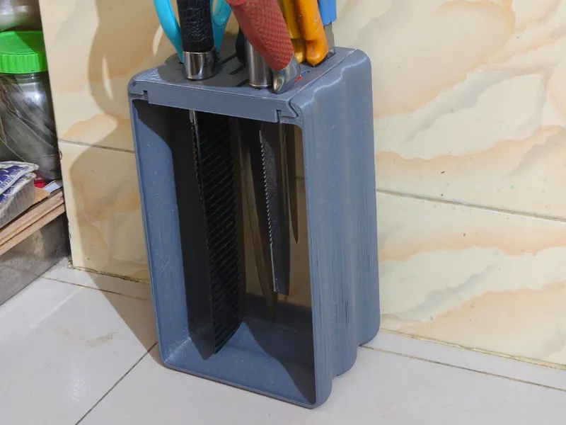 Knife Holder