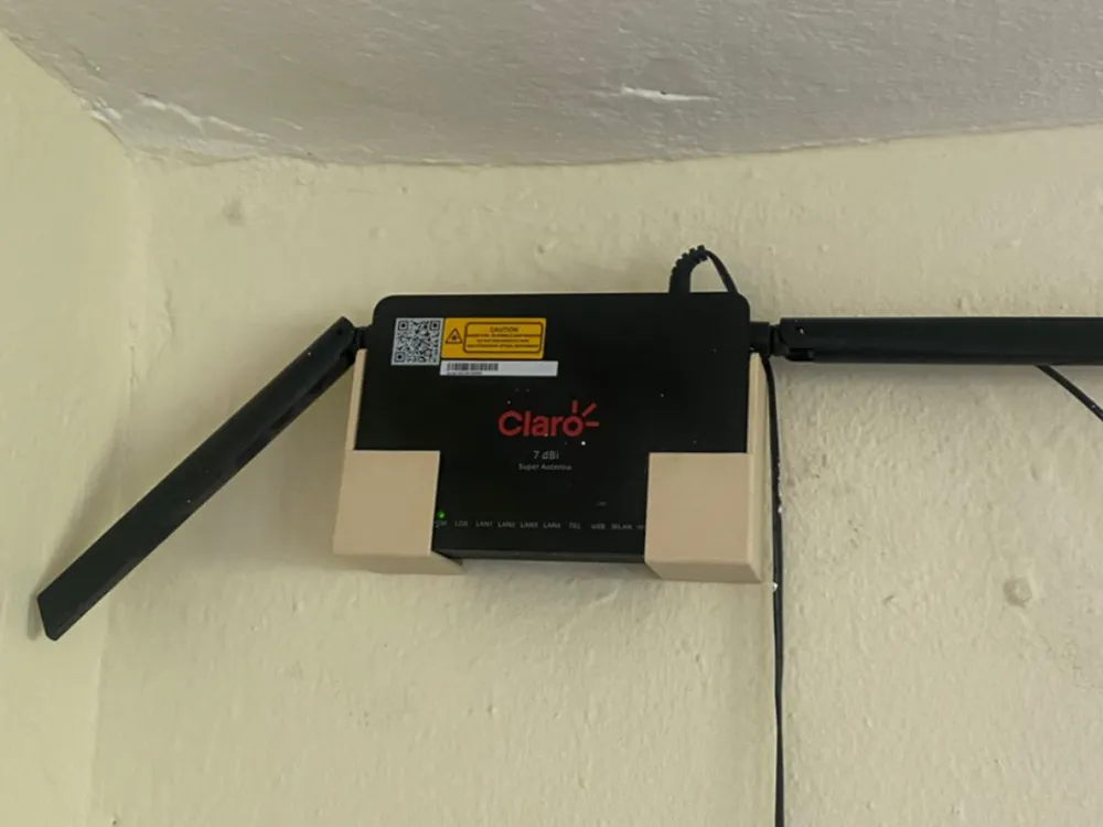 Soporte: Soporte para Router WIFI de Claro. Referencia del modelo original.
