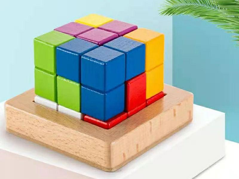 Miniatura 1 do modelo 3D 简单的玩具、烧脑的玩法、鲁班立方（索玛立方体）益智装嵌游戏，480种复原方法
