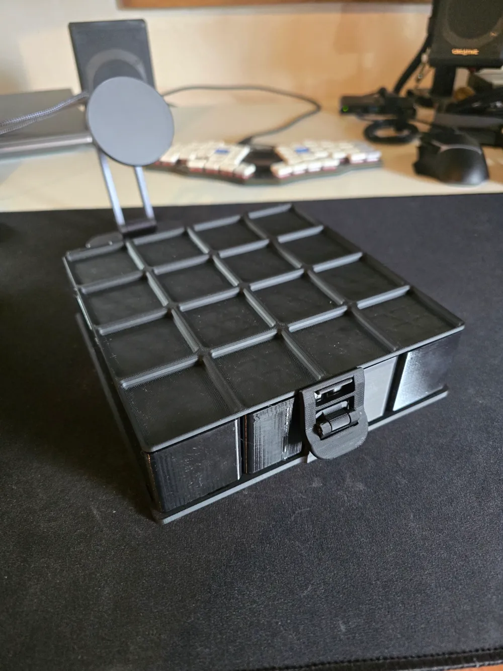 Superlight Gridfinity case (Clickfinity base) - Free 3D Print Model ...