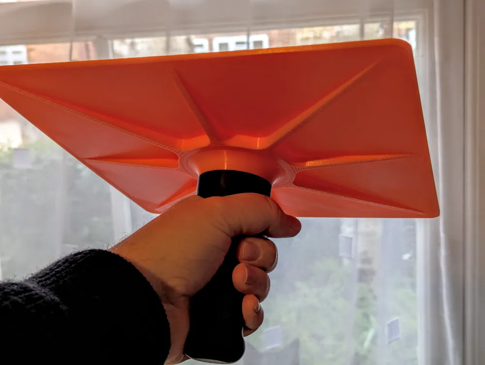 Plasterers Hawk In 2 Sizes With Removable Handle by StampyDriver ...