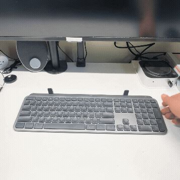 Logitech MX Keys integrated vertical stand clips