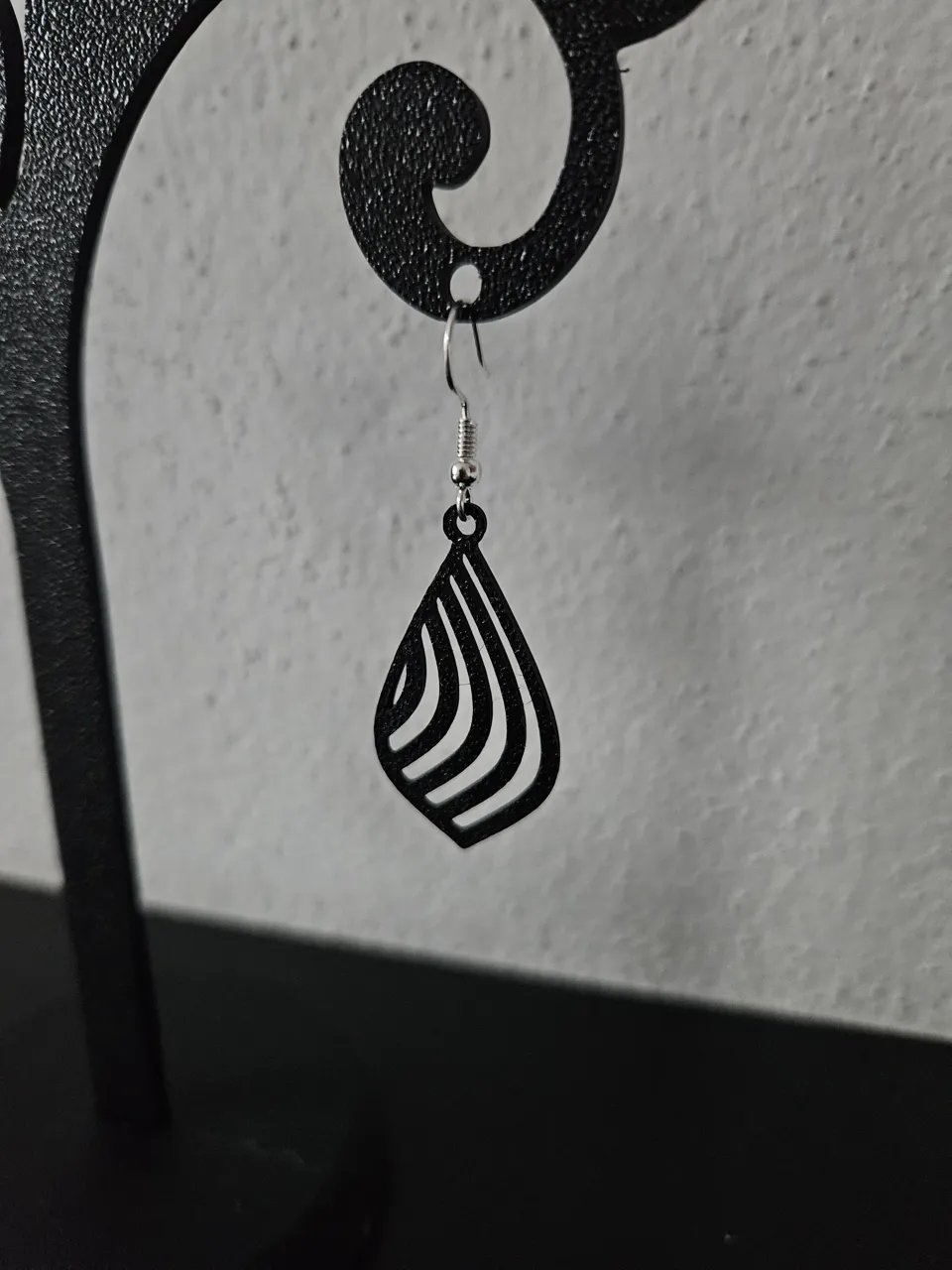 earrings view 2