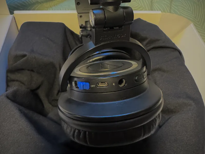 audio technica ath-m50xbt power button original