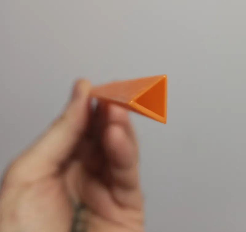 Triangle straw
