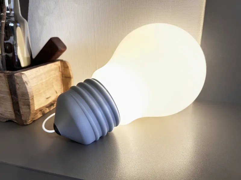 Oversized Light Bulb (LED Lamp Kit-001)