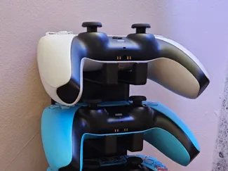 PS5 Pads Stand with Magnetic Charging for 4/2 pads