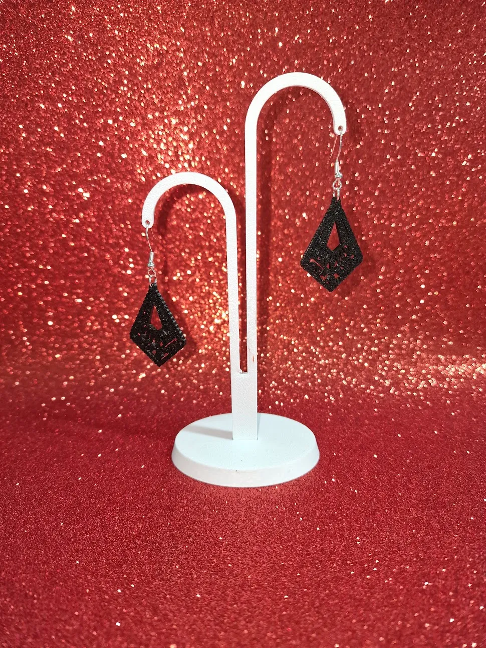 Elegant ornament earrings view 3