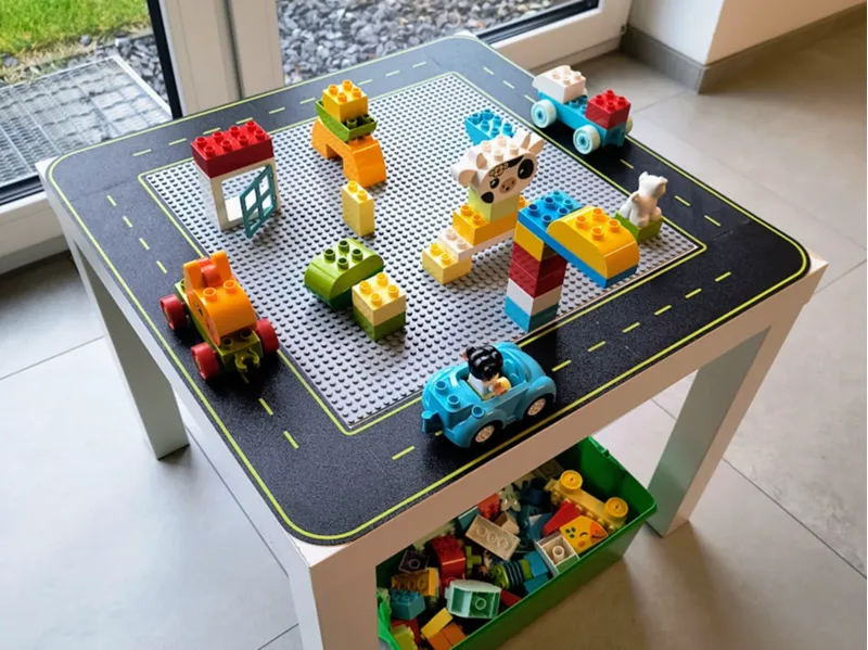 Track for Ikea lack and a 38x38 bricks baseblate