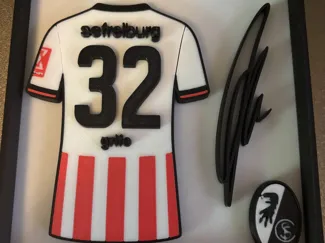 Sc Freiburg Trikot mit Unterschrift