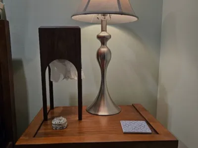 Inverted Tissue Box (Elevated, springless design ensures effortless extraction)