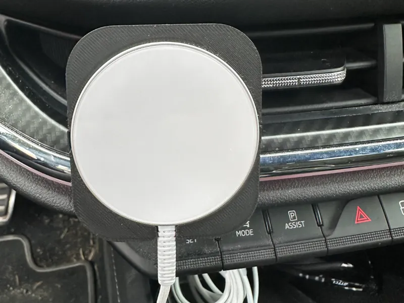 Magsafe Charger holder for car air vent