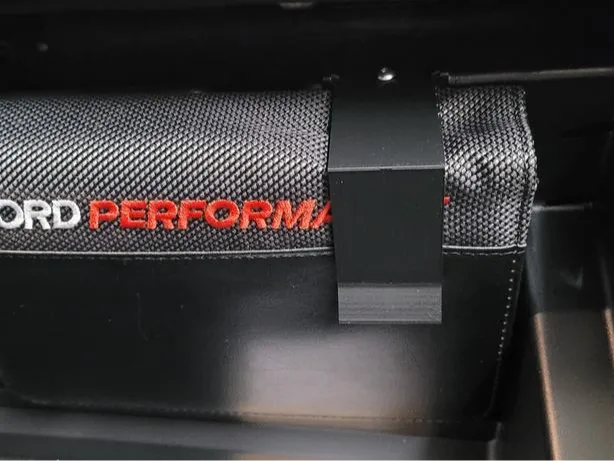 Ford Explorer (ab 2019) Bordmappen Halter