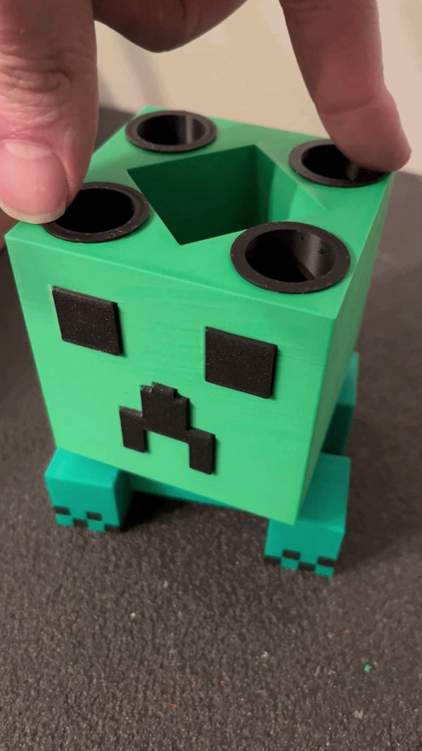 https://makerworld.bblmw.com/makerworld/model/US8c12ae1d79ff47/design/7231741b6d0f66e6.gif