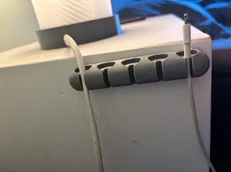 Cable holder 