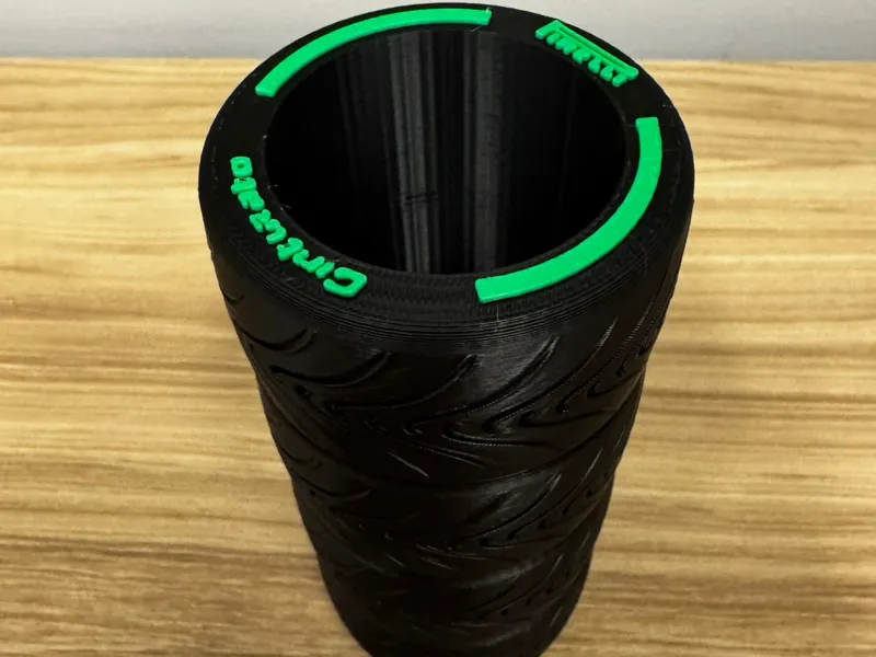 F1 tires pen holder - Cinturato green intermediate