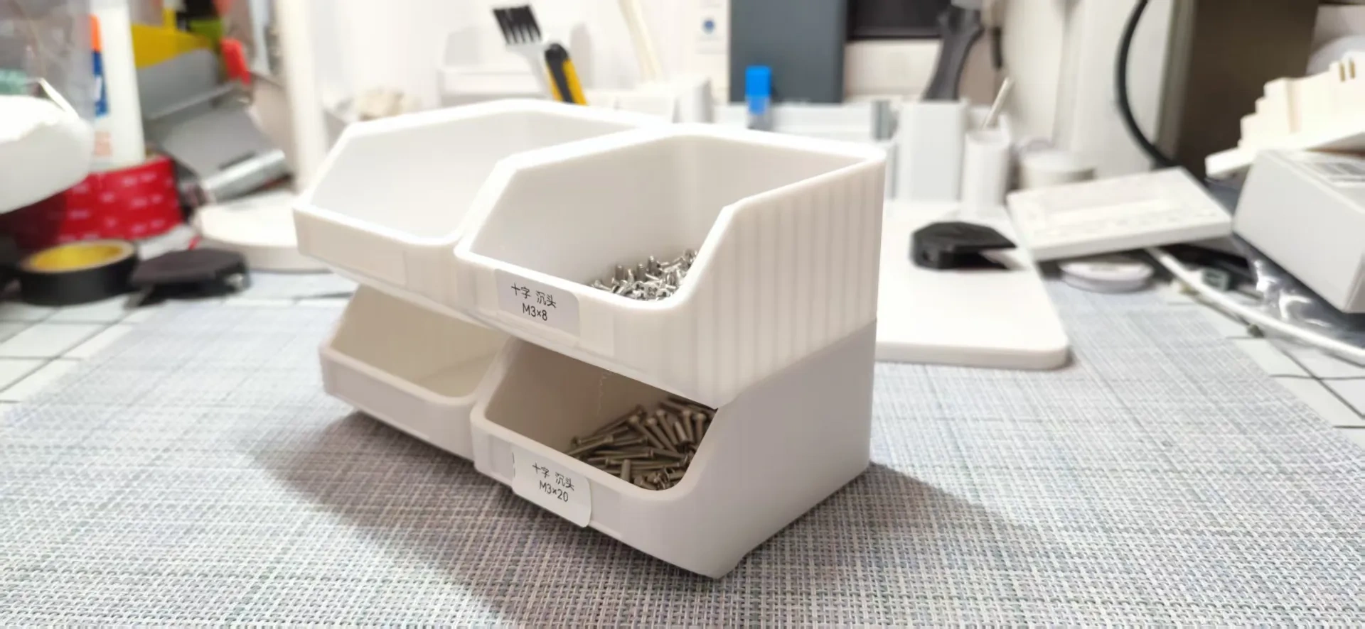 Miniatura 2 do modelo 3D 可堆叠零件收纳盒
