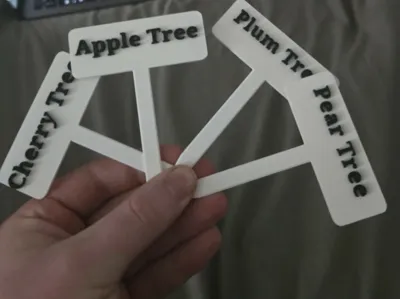 Tree Plamnter Signs