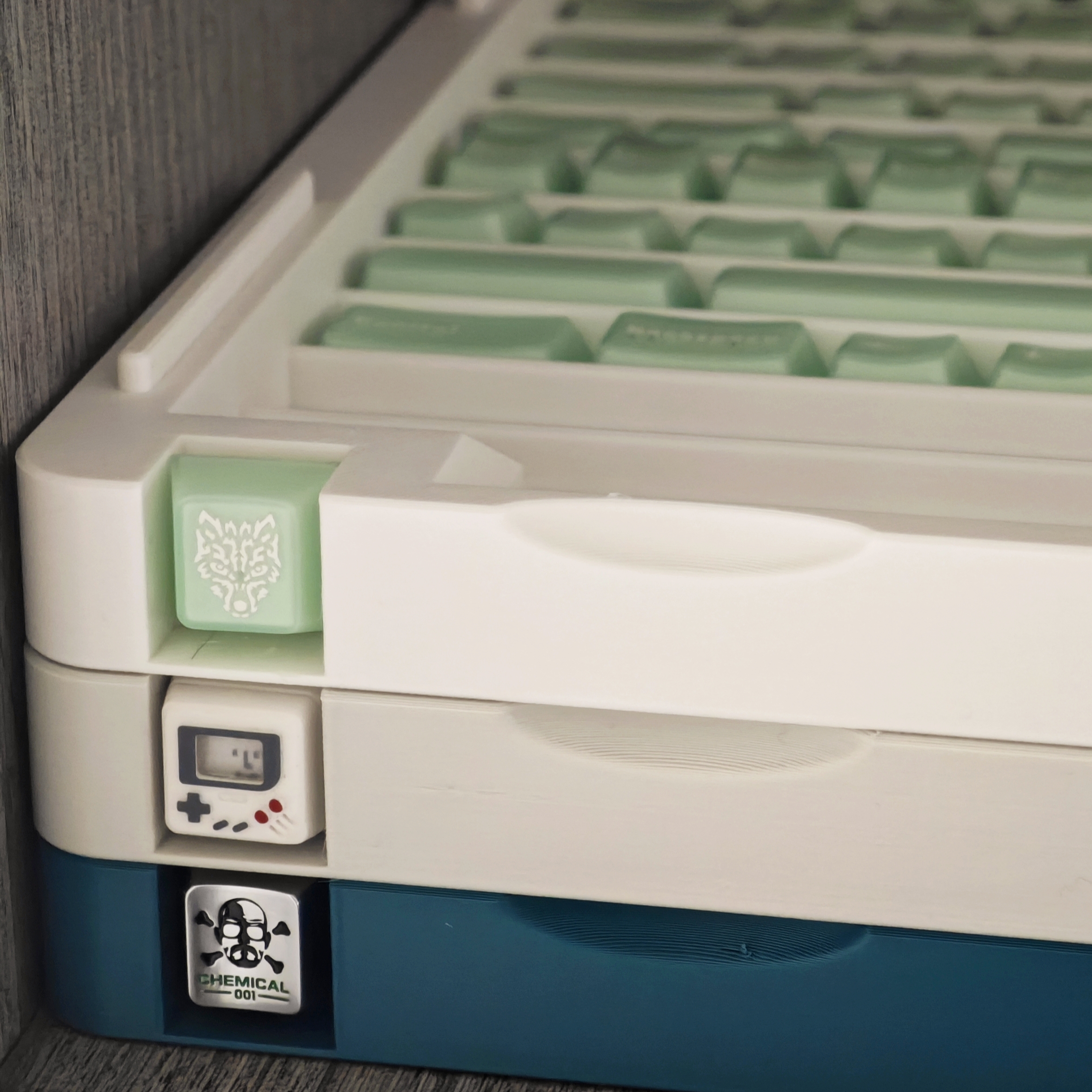 Miniatura 3 do modelo 3D 超大的完整配列可堆叠键帽盒