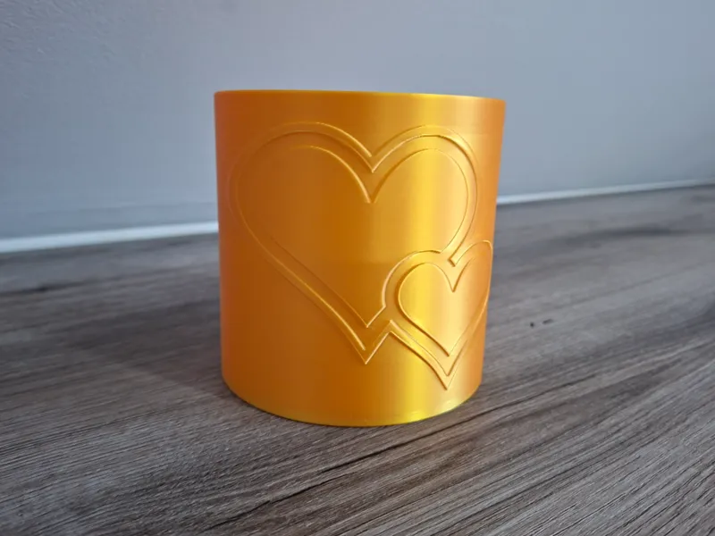 Elegant Heart Pencil Holder